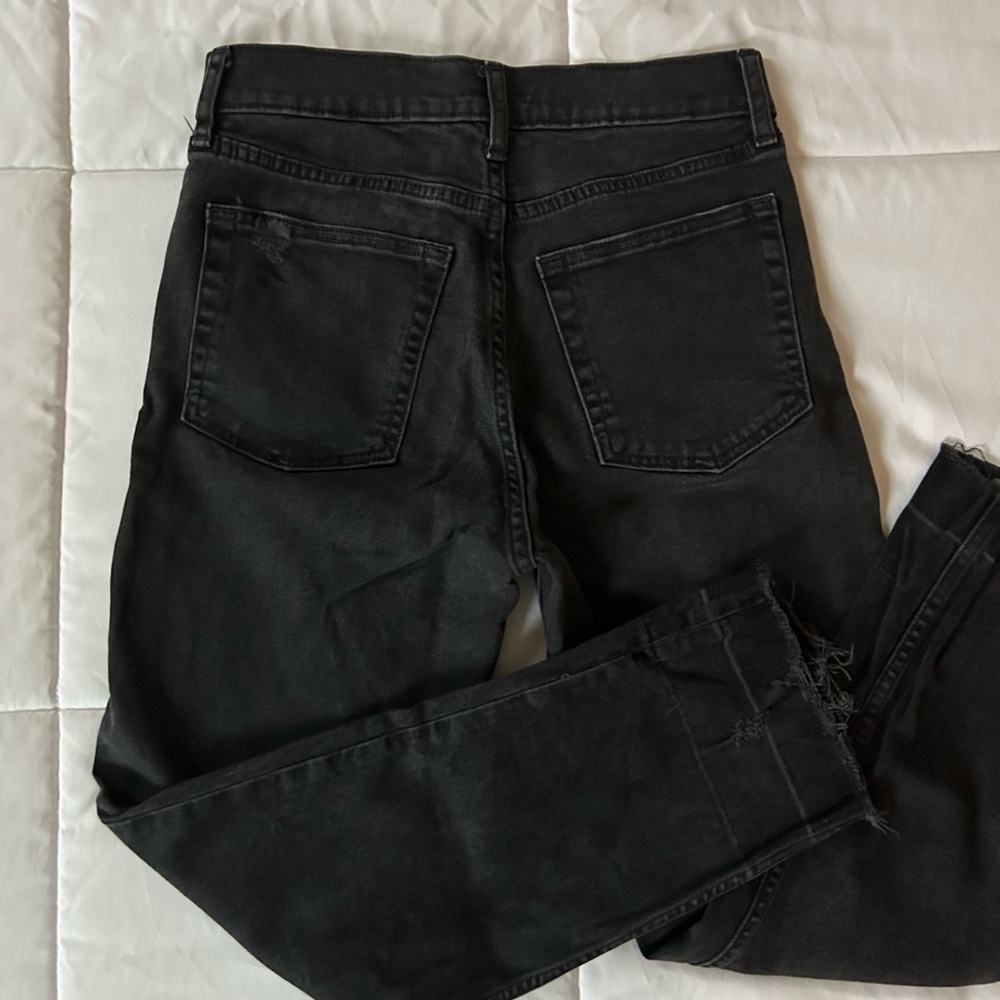 GAP 4R High Rise Cheeky Straight Jeans in Black with Hidden Button Fly - Picture 3 of 16